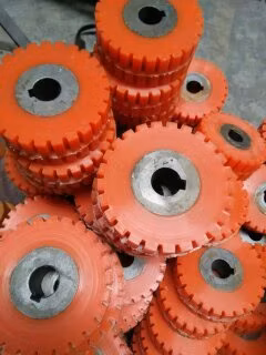 a Foam Machine/PU Tyre Injection Machine Ce and ISO Certificated/ PU Roller/PU Elastomer/PU Sieve/PU Machine/PU Casting Machine